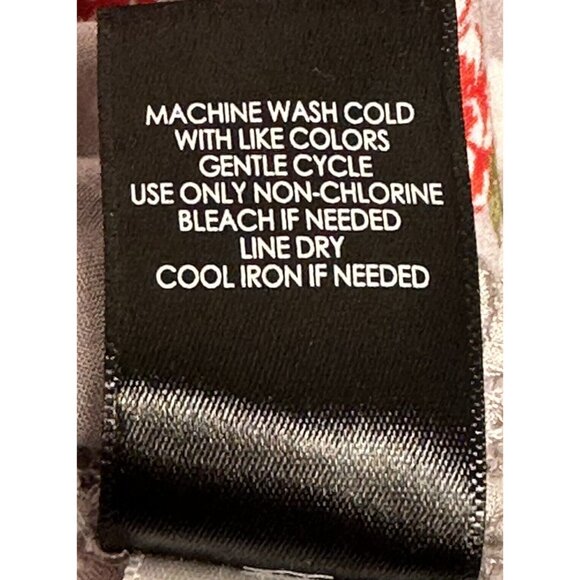 Torrid Womens Blouse Harper Challis Leopard Floral Print Gray Red Size 4 - Picture 8 of 10